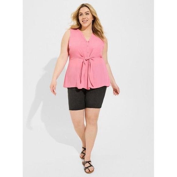 Torrid Plus 1X Peplum Georgette Tie Front Blouse Top Pink Sleeveless Flowy Light - Picture 1 of 6